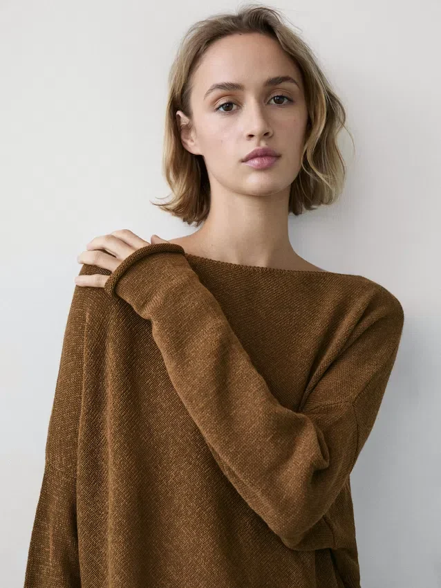 Asymmetrischer Strick-Cape-Pullover Asymmetrischer Strick-Cape-Pullover