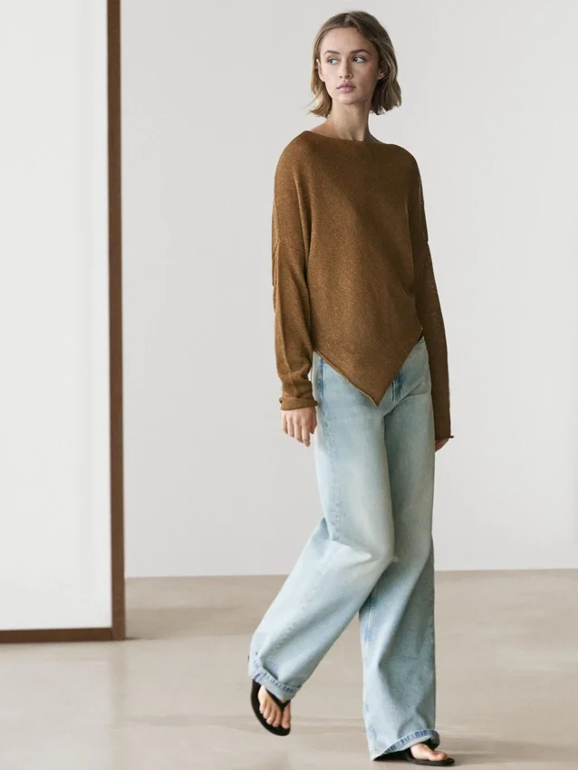 Asymmetrischer Strick-Cape-Pullover Asymmetrischer Strick-Cape-Pullover