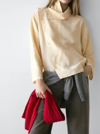 Asymmetrisches Hemd mit Knopfleiste