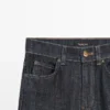 Ausgestellte Jeans mit hoher Taille