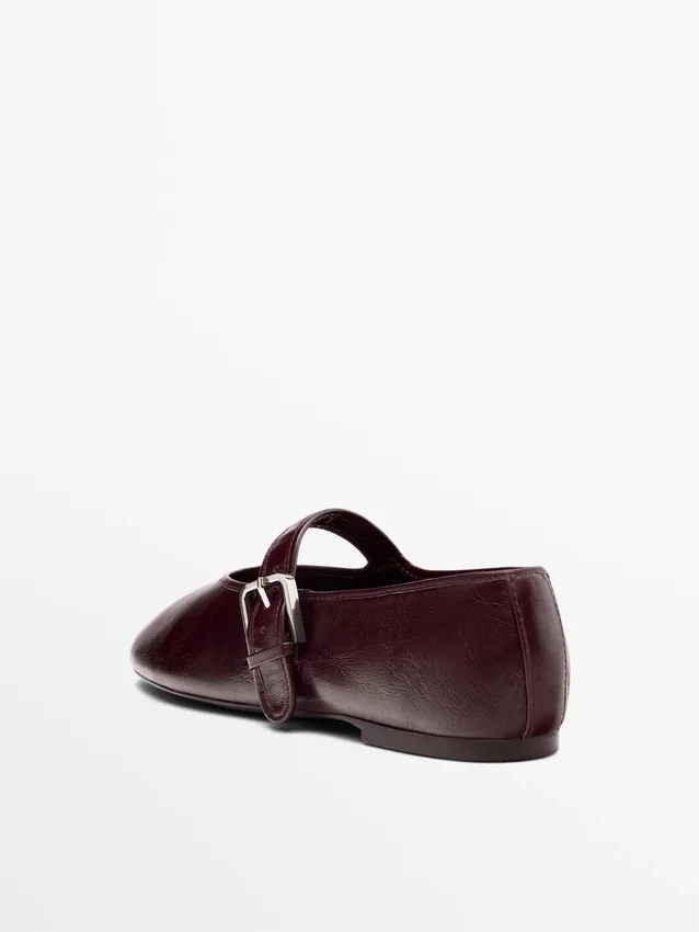 Ballerinas aus geknittertem Leder Ballerinas aus geknittertem Leder