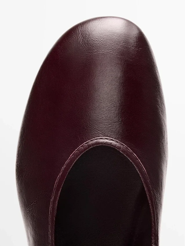 Ballerinas aus geknittertem Leder Ballerinas aus geknittertem Leder