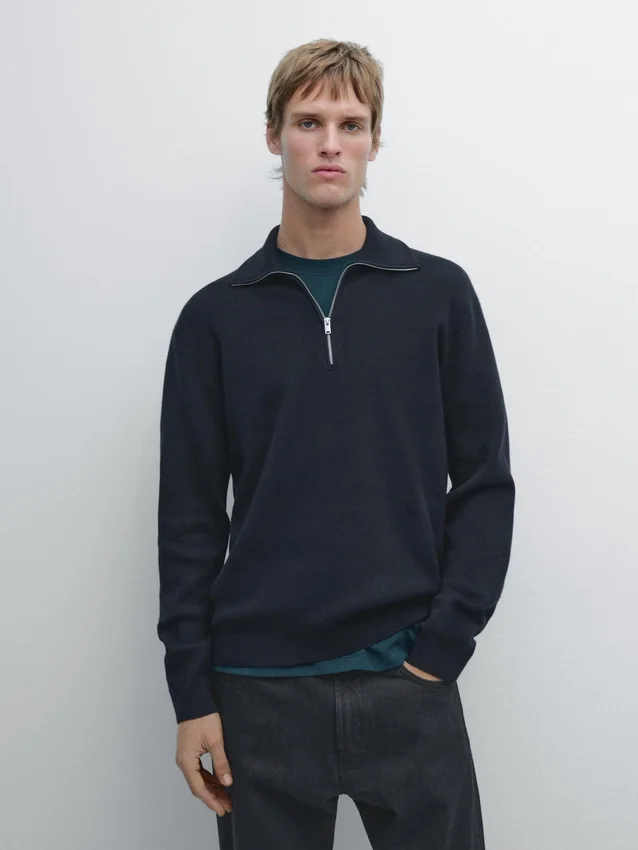 Baumwoll-Pullover mit Stehkragen und Reißverschluss Baumwoll-Pullover mit Stehkragen und Reißverschluss