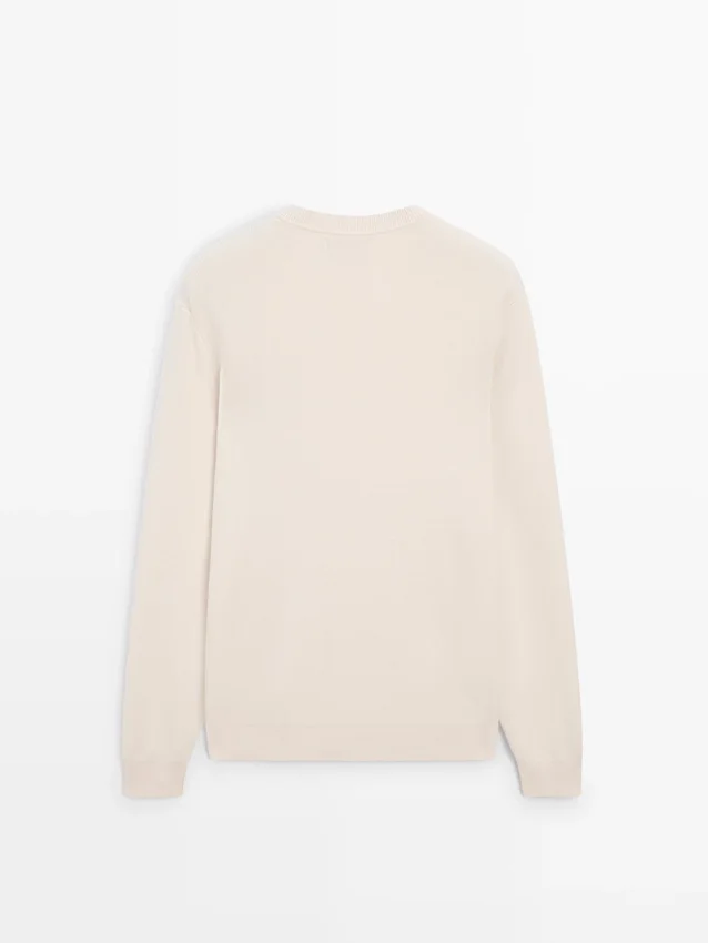 Baumwollstrickpullover mit Rundhalsausschnitt Baumwollstrickpullover mit Rundhalsausschnitt