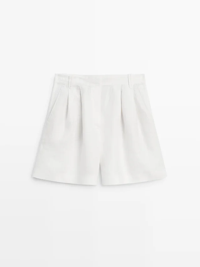 Bermudashorts aus 100 % Leinen mit kurzen Falten Bermudashorts aus 100 % Leinen mit kurzen Falten