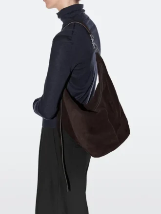 Bucket Bag aus Spaltveloursleder