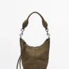 Bucket Bag aus Spaltveloursleder