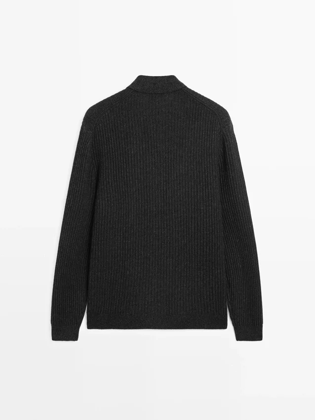 Cardigan aus Baumwoll-Woll-Mischung mit Knöpfen Cardigan aus Baumwoll-Woll-Mischung mit Knöpfen