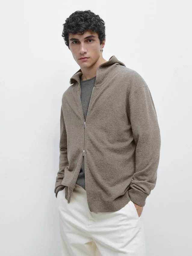 Cardigan aus Wollmischung mit Kapuze Cardigan aus Wollmischung mit Kapuze