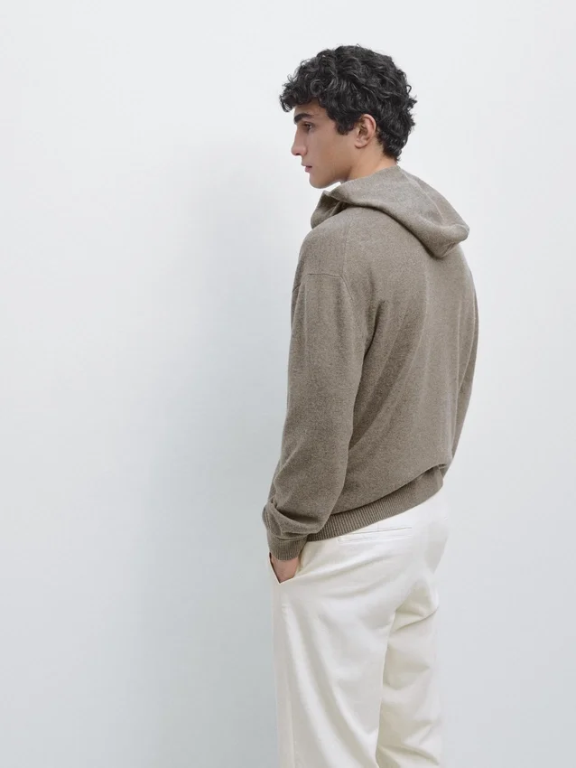 Cardigan aus Wollmischung mit Kapuze Cardigan aus Wollmischung mit Kapuze