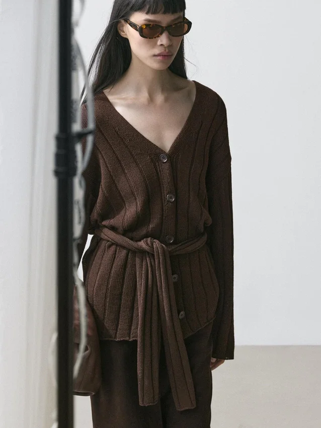 Cardigan mit Taillendetail Cardigan mit Taillendetail