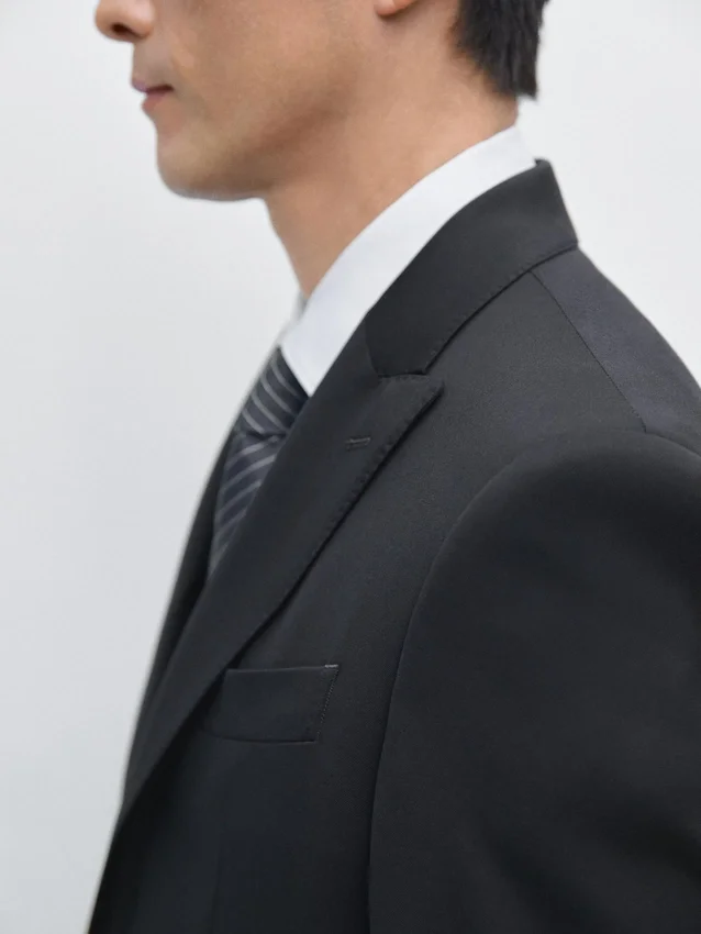 Cooler Anzug-Blazer aus Wolle Cooler Anzug-Blazer aus Wolle