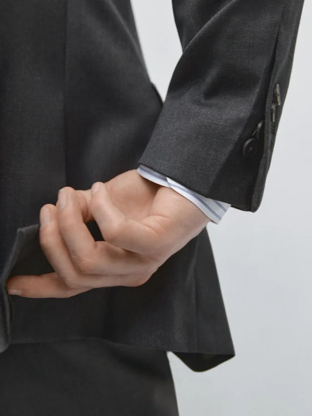 Cooler Anzug-Blazer aus Wolle Cooler Anzug-Blazer aus Wolle