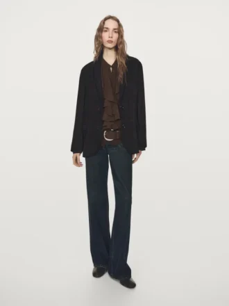 Fließende Bluse mit Rüschen