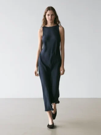 Fließendes Midikleid