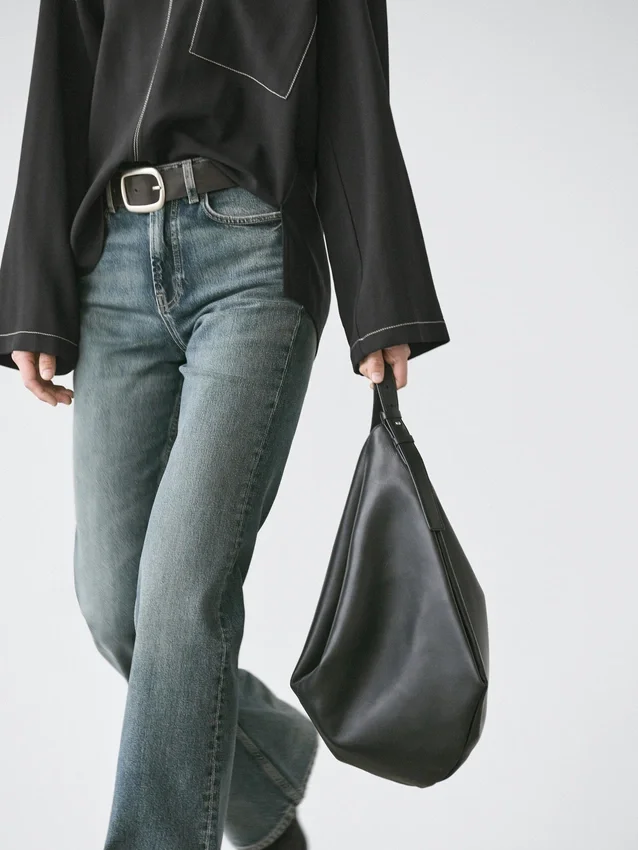 Fließendes Overshirt aus Wollmischung mit Taschendetails Fließendes Overshirt aus Wollmischung mit Taschendetails