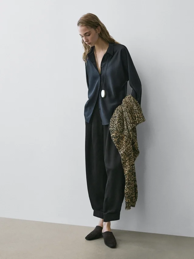 Fließendes Satinhemd Fließendes Satinhemd