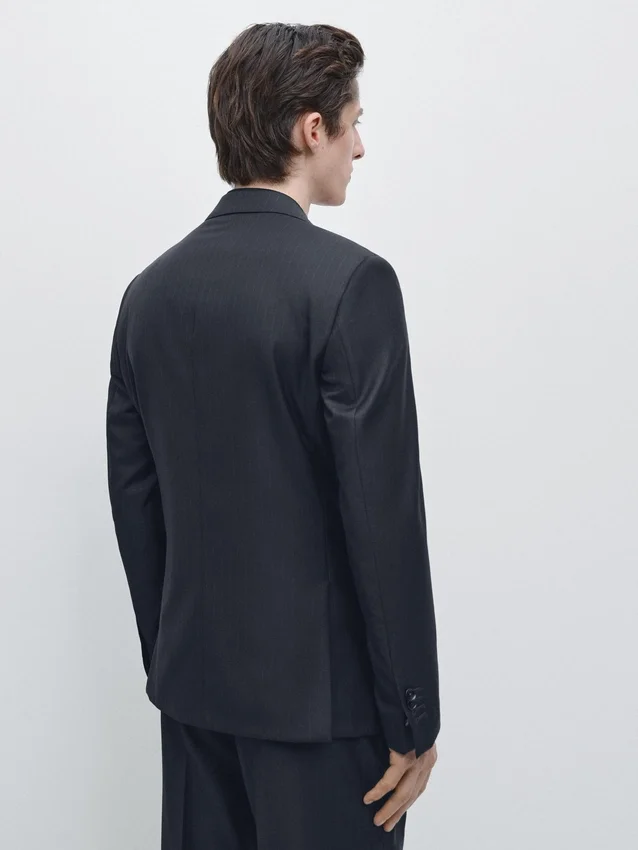 Gestreifter Anzug-Blazer aus Cool Wool Gestreifter Anzug-Blazer aus Cool Wool