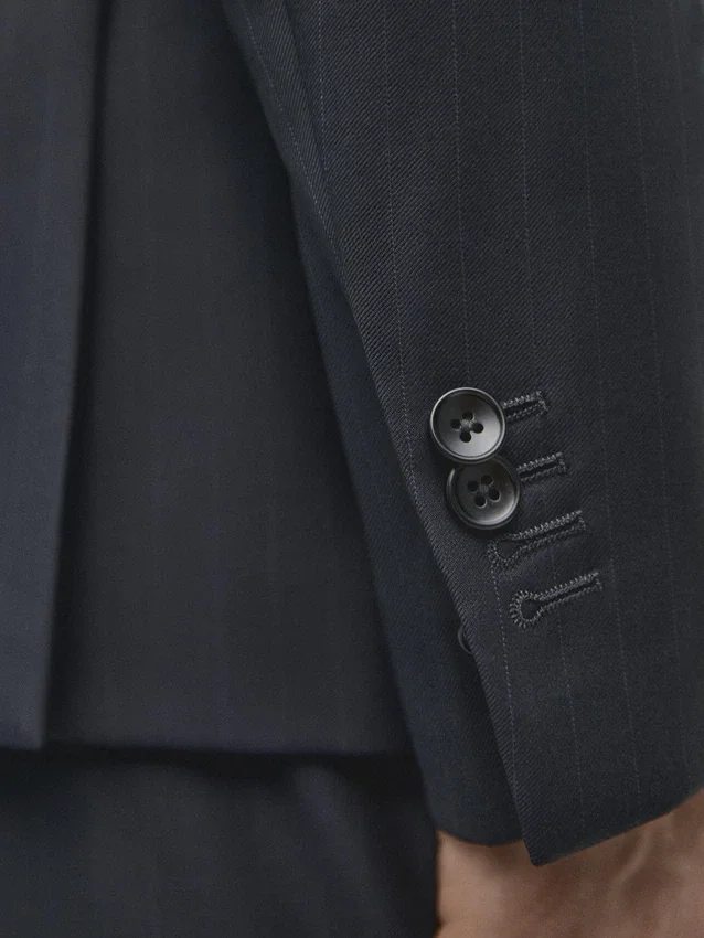 Gestreifter Anzug-Blazer aus Cool Wool Gestreifter Anzug-Blazer aus Cool Wool