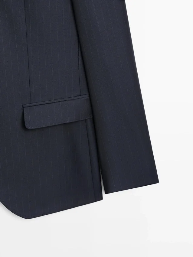 Gestreifter Anzug-Blazer aus Cool Wool Gestreifter Anzug-Blazer aus Cool Wool