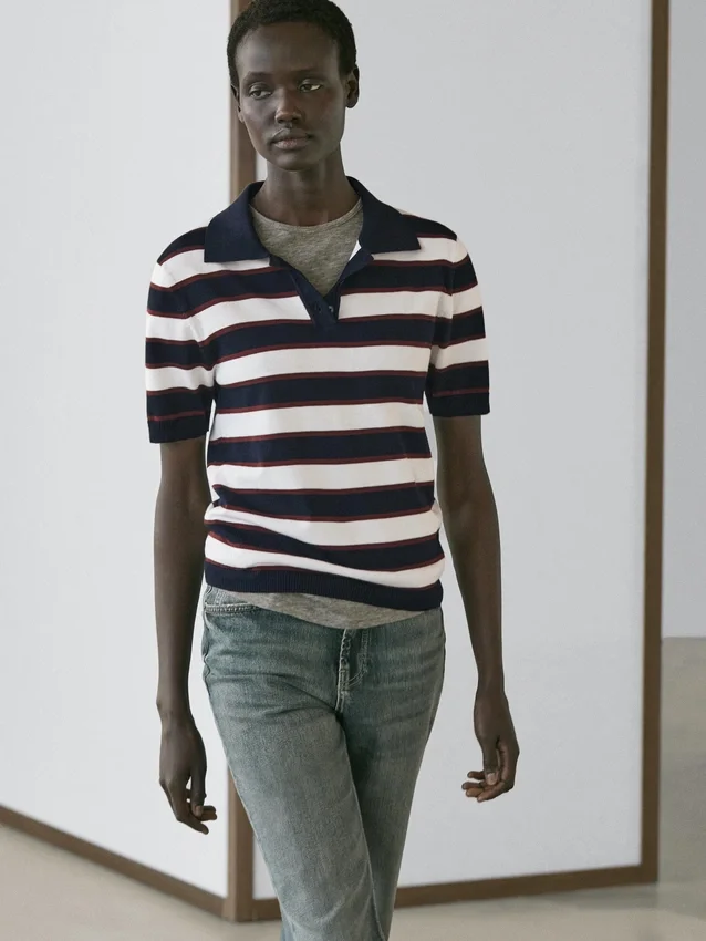 Gestreifter Strick-Poloshirt Gestreifter Strick-Poloshirt