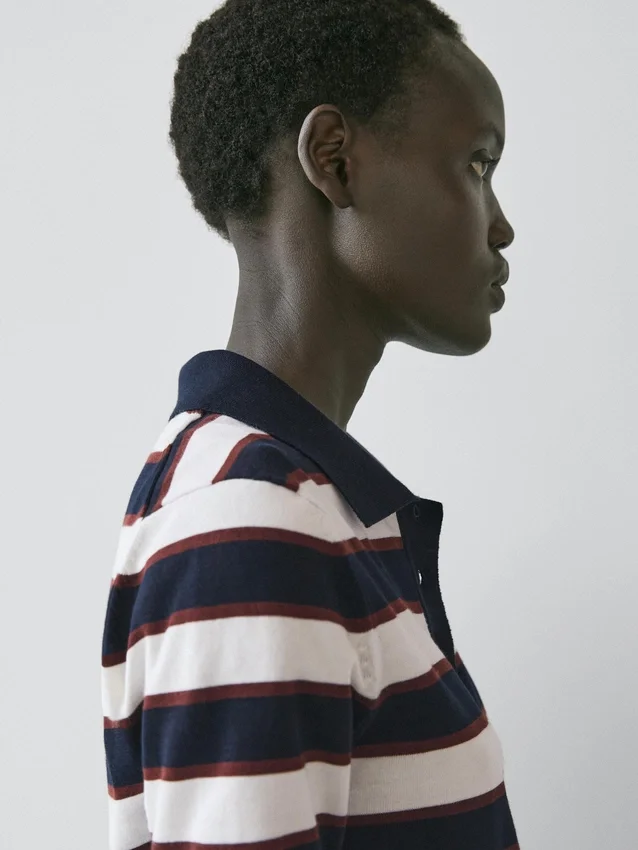 Gestreifter Strick-Poloshirt Gestreifter Strick-Poloshirt