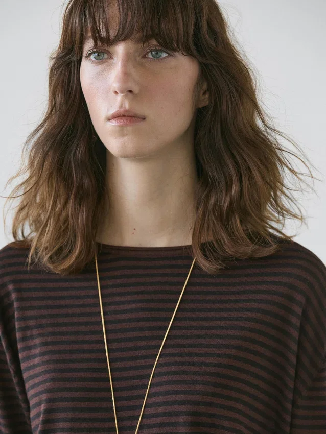 Gestreifter Strickpullover aus Baumwollmischung Gestreifter Strickpullover aus Baumwollmischung