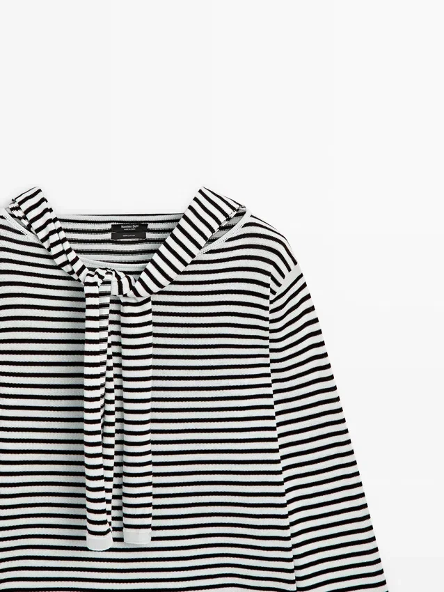 Gestreifter Strickpullover mit Ärmel-Detail Gestreifter Strickpullover mit Ärmel-Detail