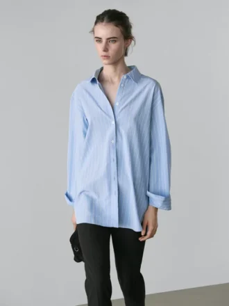 Gestreiftes, locker sitzendes Hemd