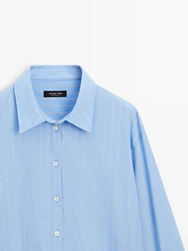 Gestreiftes, locker sitzendes Hemd Gestreiftes, locker sitzendes Hemd