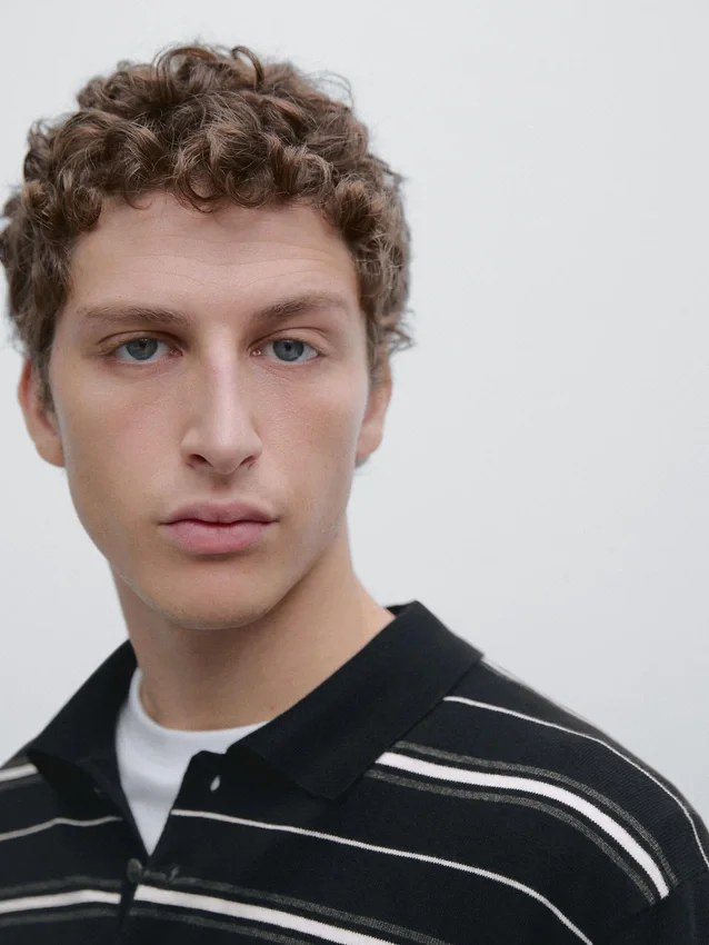 Gestreiftes Poloshirt aus Baumwollmischung Gestreiftes Poloshirt aus Baumwollmischung