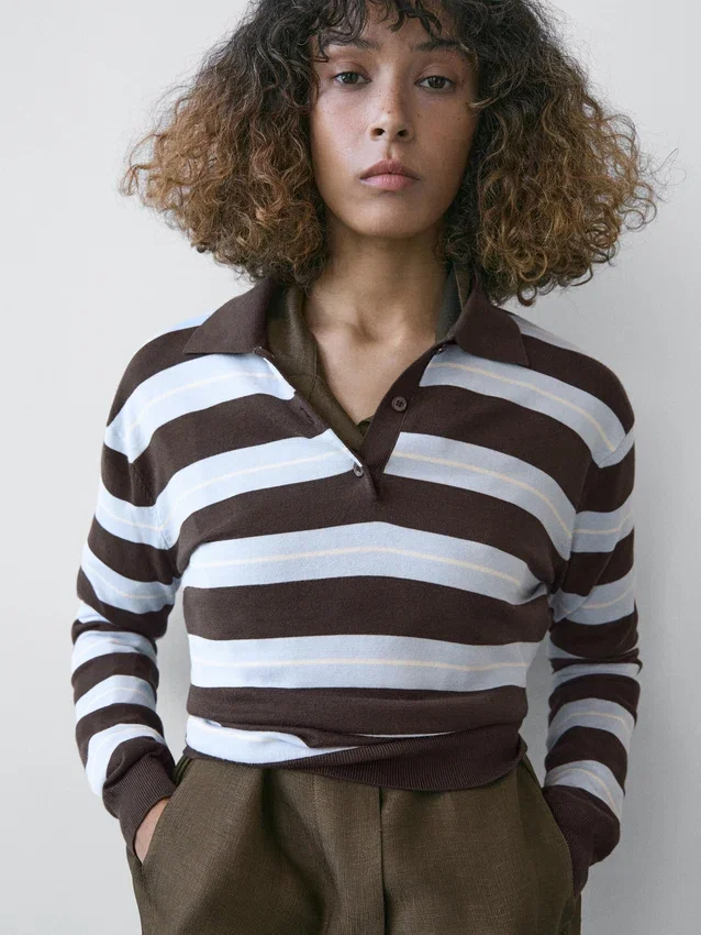 Gestreiftes Poloshirt aus Baumwollstrick Gestreiftes Poloshirt aus Baumwollstrick