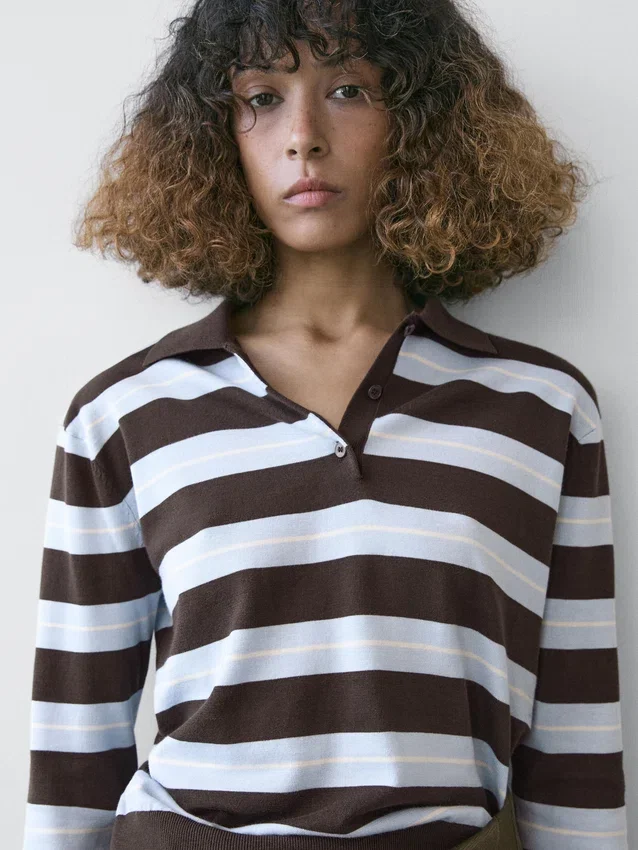 Gestreiftes Poloshirt aus Baumwollstrick Gestreiftes Poloshirt aus Baumwollstrick