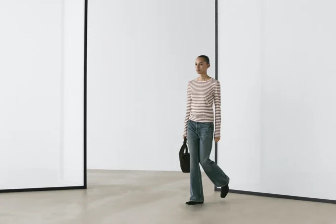 Gestreiftes T-Shirt aus 100 % Baumwolle