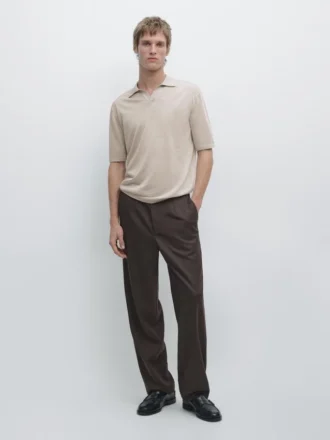 Gestricktes Poloshirt mit V-Ausschnitt