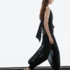 Halbtransparente Sarouel-Hose mit Knopfdetails Halbtransparente Sarouel-Hose mit Knopfdetails