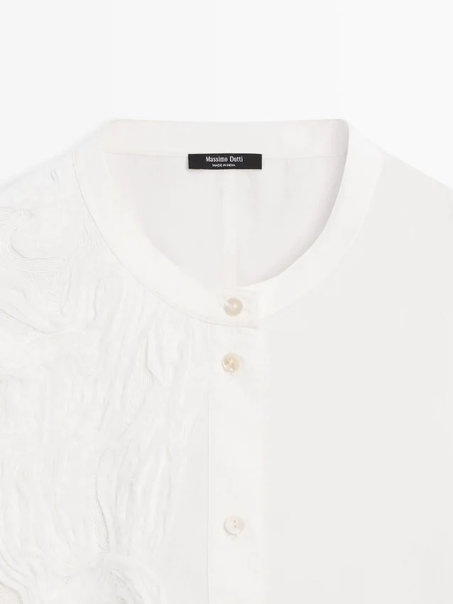 Hemd aus Baumwollmischgewebe mit Stickerei Hemd aus Baumwollmischgewebe mit Stickerei