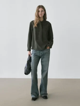 Hemd mit Biesen und Stehkragen