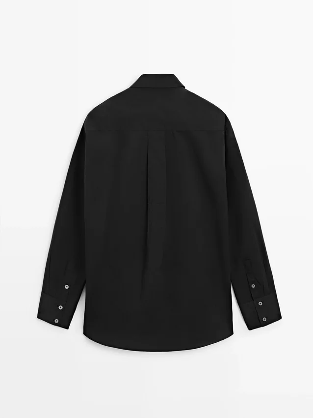 Hemd mit Latz und Stickerei Hemd mit Latz und Stickerei