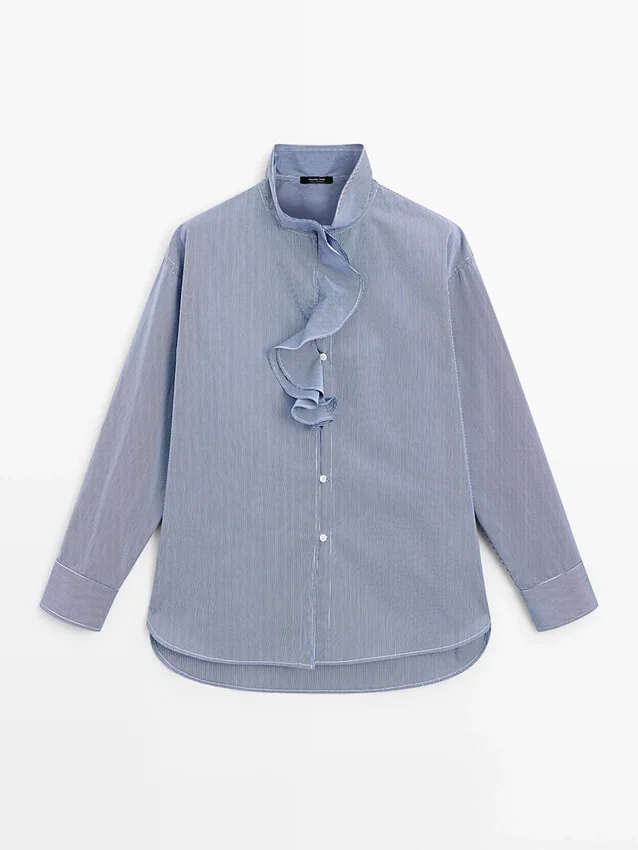 Hemd mit Rüschen am Kragen Hemd mit Rüschen am Kragen