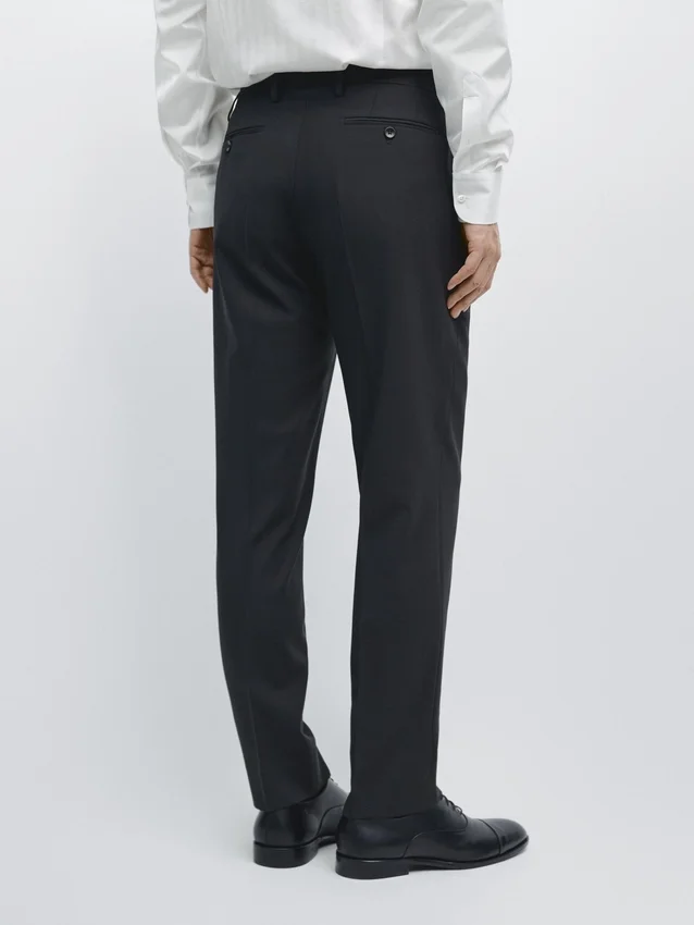 Hose aus kühler Wollmischung Hose aus kühler Wollmischung