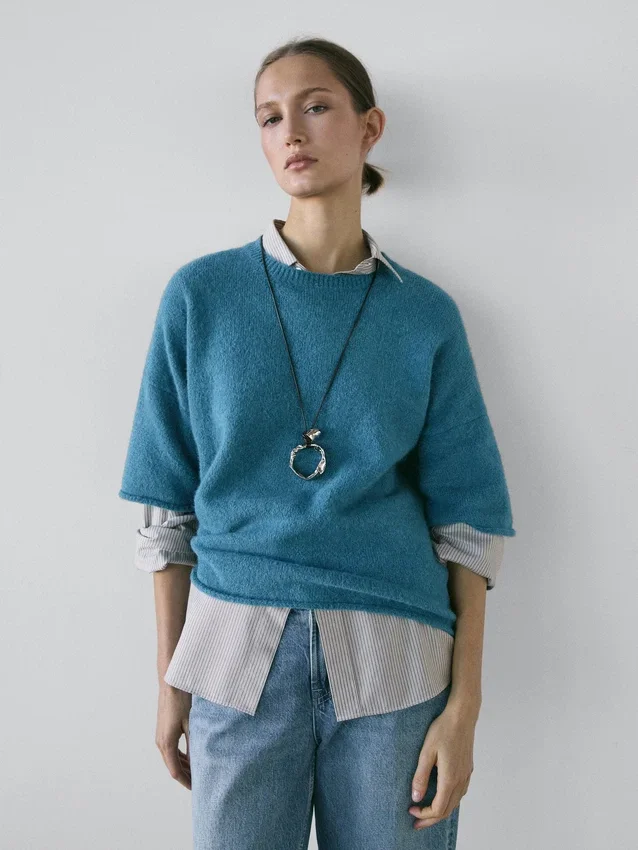 Jeans mit geradem Bein und niedriger Leibhöhe Jeans mit geradem Bein und niedriger Leibhöhe