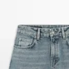 Jeans mit hoher Taille und Barrel-Passform