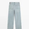 Jeans mit hoher Taille und Barrel-Passform