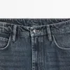 Jeans mit konischer Passform Jeans mit konischer Passform