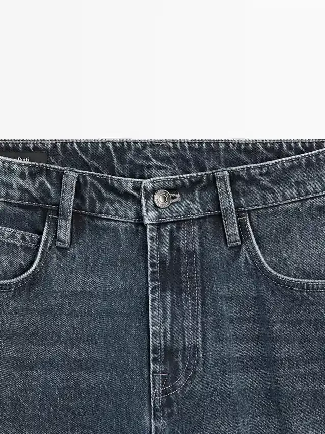 Jeans mit konischer Passform Jeans mit konischer Passform