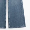 Jeans mit mittlerer Leibhöhe und Schlag Jeans mit mittlerer Leibhöhe und Schlag