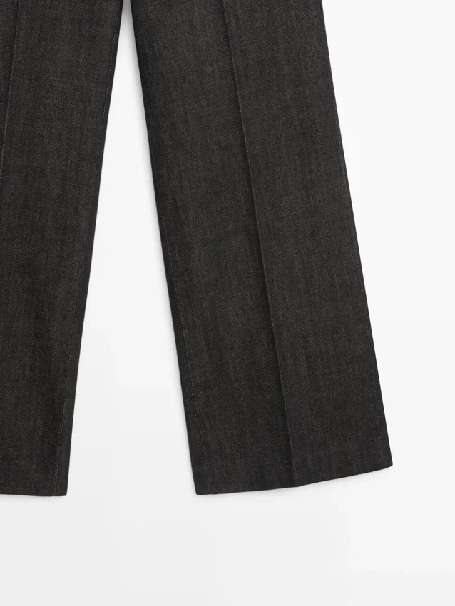 Jeans mit mittlerer Leibhöhe und weitem Bein Jeans mit mittlerer Leibhöhe und weitem Bein