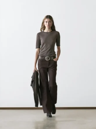 T-Shirt aus Wollmischung mit Kontrastdetail