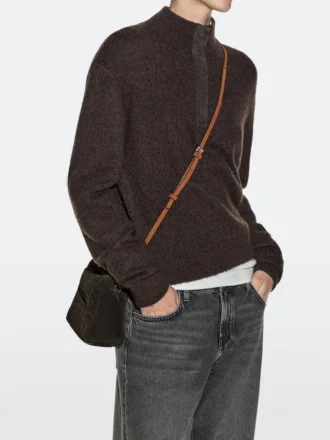 Kleine geflochtene Tasche aus Spaltleder